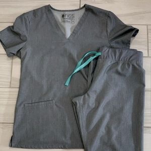 Figs scrubs set
